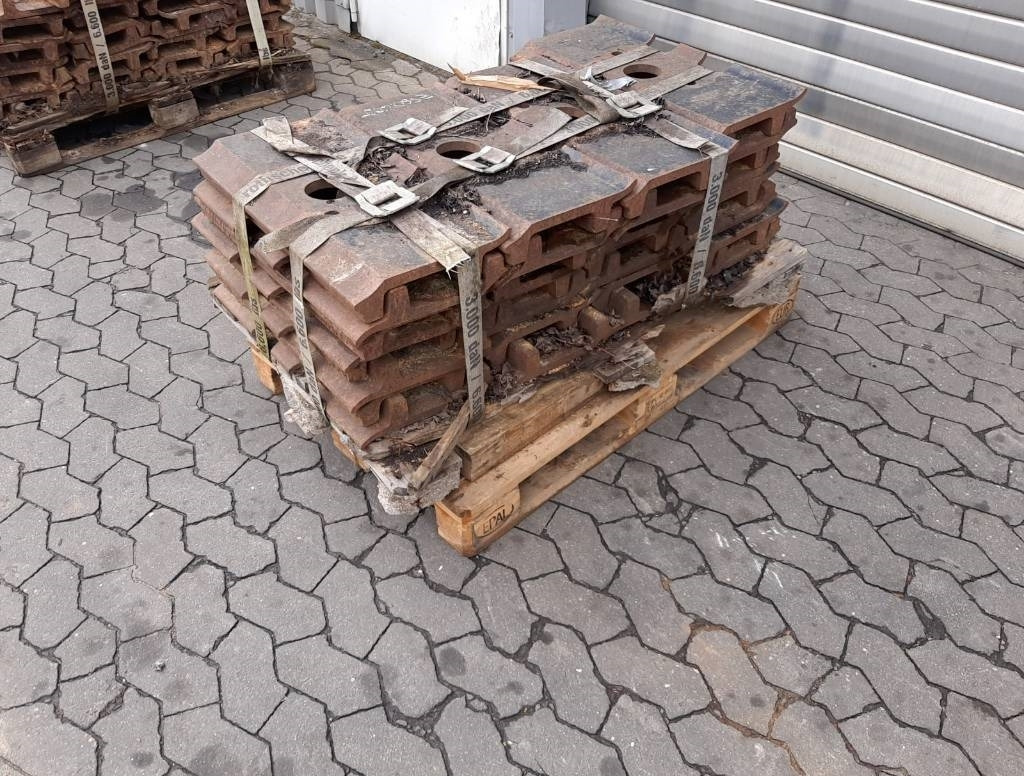 Hitachi Bodenplatten 650mm, Zweisteg - Гусеница для Строительной техники: фото 1 Hitachi Bodenplatten 650mm, Zweisteg - Гусеница для Строительной техники: фото 1