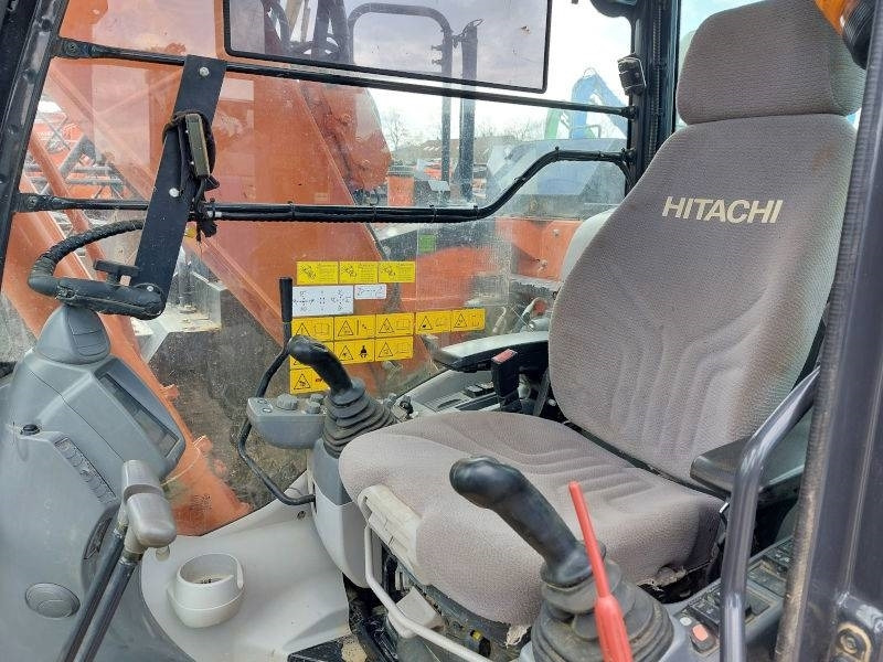 Гусеничный экскаватор Hitachi ZX 135 US-6: фото 13
