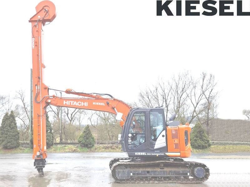 Hitachi ZX 135 US-6 Teledipper - Гусеничный экскаватор: фото 1 Hitachi ZX 135 US-6 Teledipper - Гусеничный экскаватор: фото 1