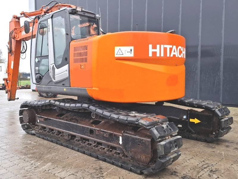 Hitachi ZX 225 USLC-3 - Гусеничный экскаватор: фото 3 Hitachi ZX 225 USLC-3 - Гусеничный экскаватор: фото 3