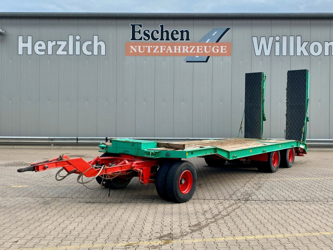 Goldhofer TU3-24/80 Tieflader*Wechselzugauge*Trommelbremse - Низкорамный прицеп: фото 1 Goldhofer TU3-24/80 Tieflader*Wechselzugauge*Trommelbremse - Низкорамный прицеп: фото 1