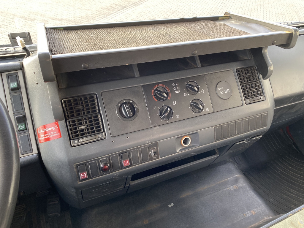 Грузовик бортовой/ Платформа, Автоманипулятор MAN 10.224 4x2 / Tirre Faltkran: фото 9