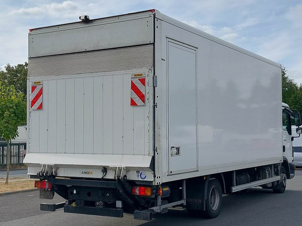 MAN TGL 8.190 Koffer/Seitentür/LBW - Грузовик с закрытым кузовом: фото 3 MAN TGL 8.190 Koffer/Seitentür/LBW - Грузовик с закрытым кузовом: фото 3