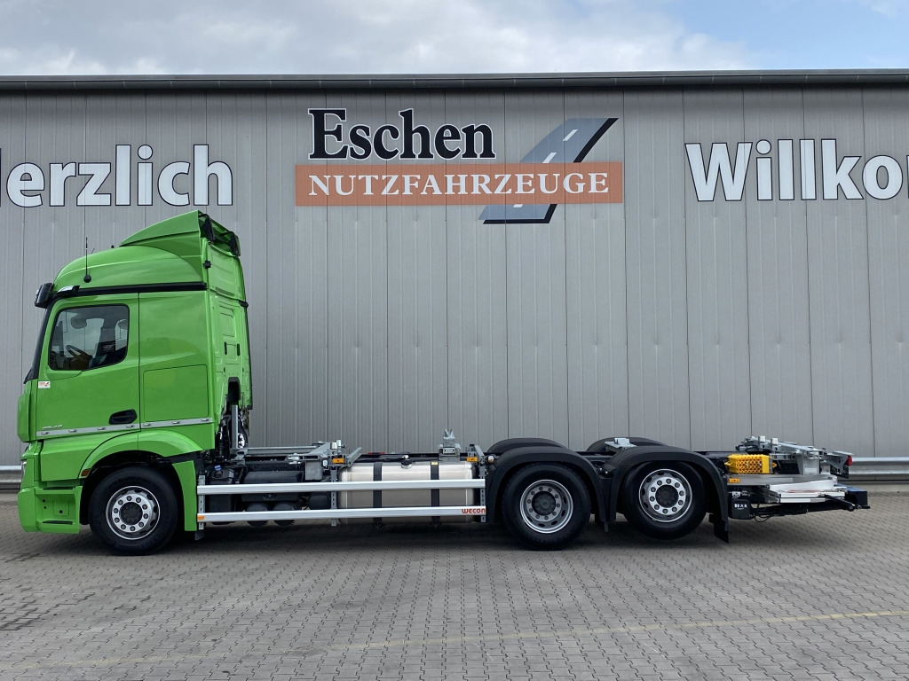 Mercedes-Benz 2542 LL 6x2 Actros 5 / BÄR-LBW - Грузовик-контейнеровоз/ Сменный кузов: фото 2 Mercedes-Benz 2542 LL 6x2 Actros 5 / BÄR-LBW - Грузовик-контейнеровоз/ Сменный кузов: фото 2