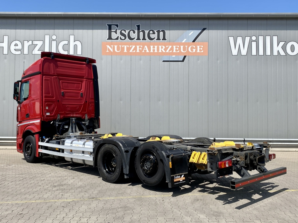 Mercedes-Benz 2546 LL 6x2 - Грузовик-контейнеровоз/ Сменный кузов: фото 3 Mercedes-Benz 2546 LL 6x2 - Грузовик-контейнеровоз/ Сменный кузов: фото 3