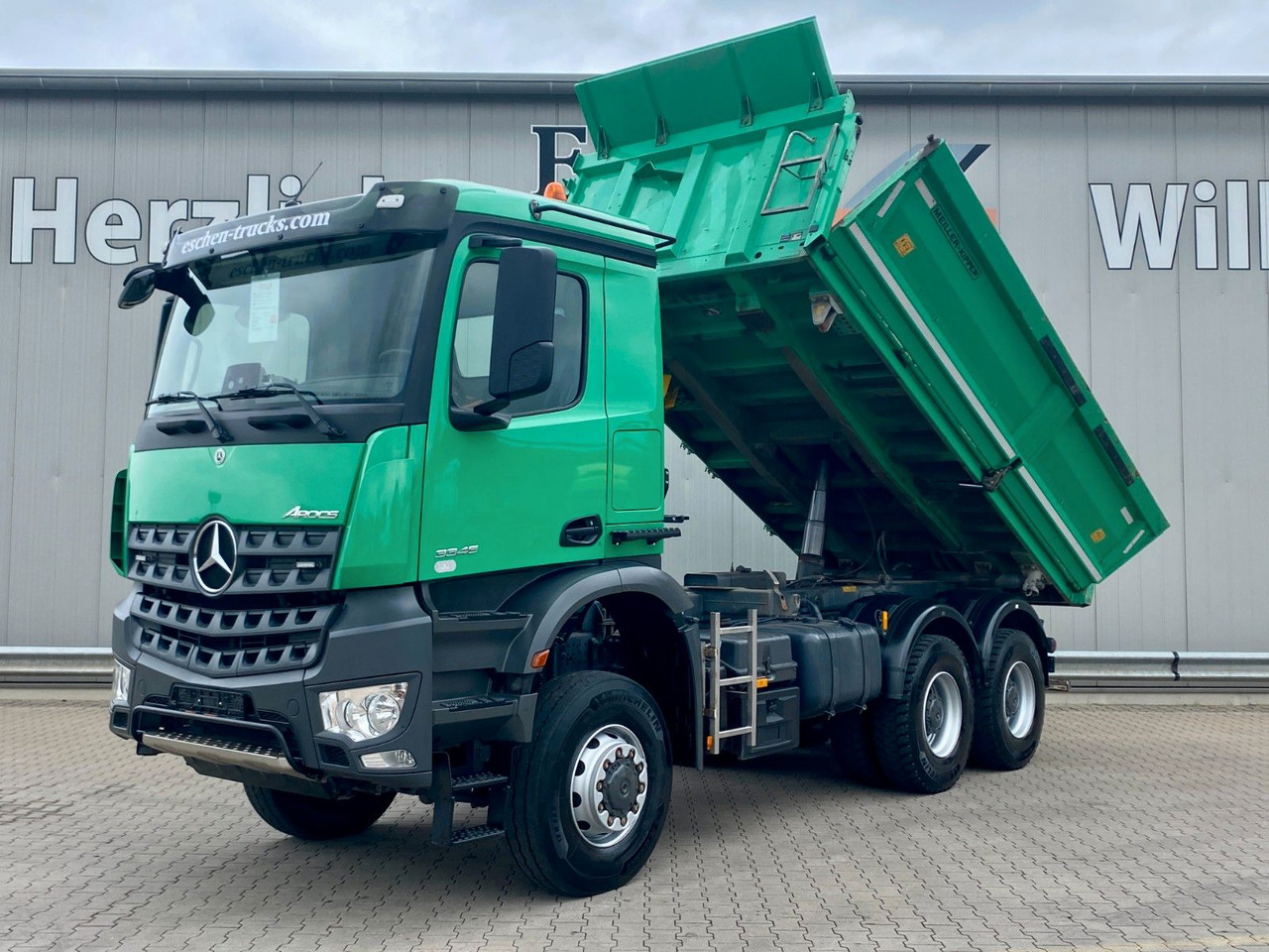 Mercedes-Benz Arocs 3345 6x6 | MEILLER*Bordmatik*Blatt*AHK+Oel - Самосвал: фото 2 Mercedes-Benz Arocs 3345 6x6 | MEILLER*Bordmatik*Blatt*AHK+Oel - Самосвал: фото 2