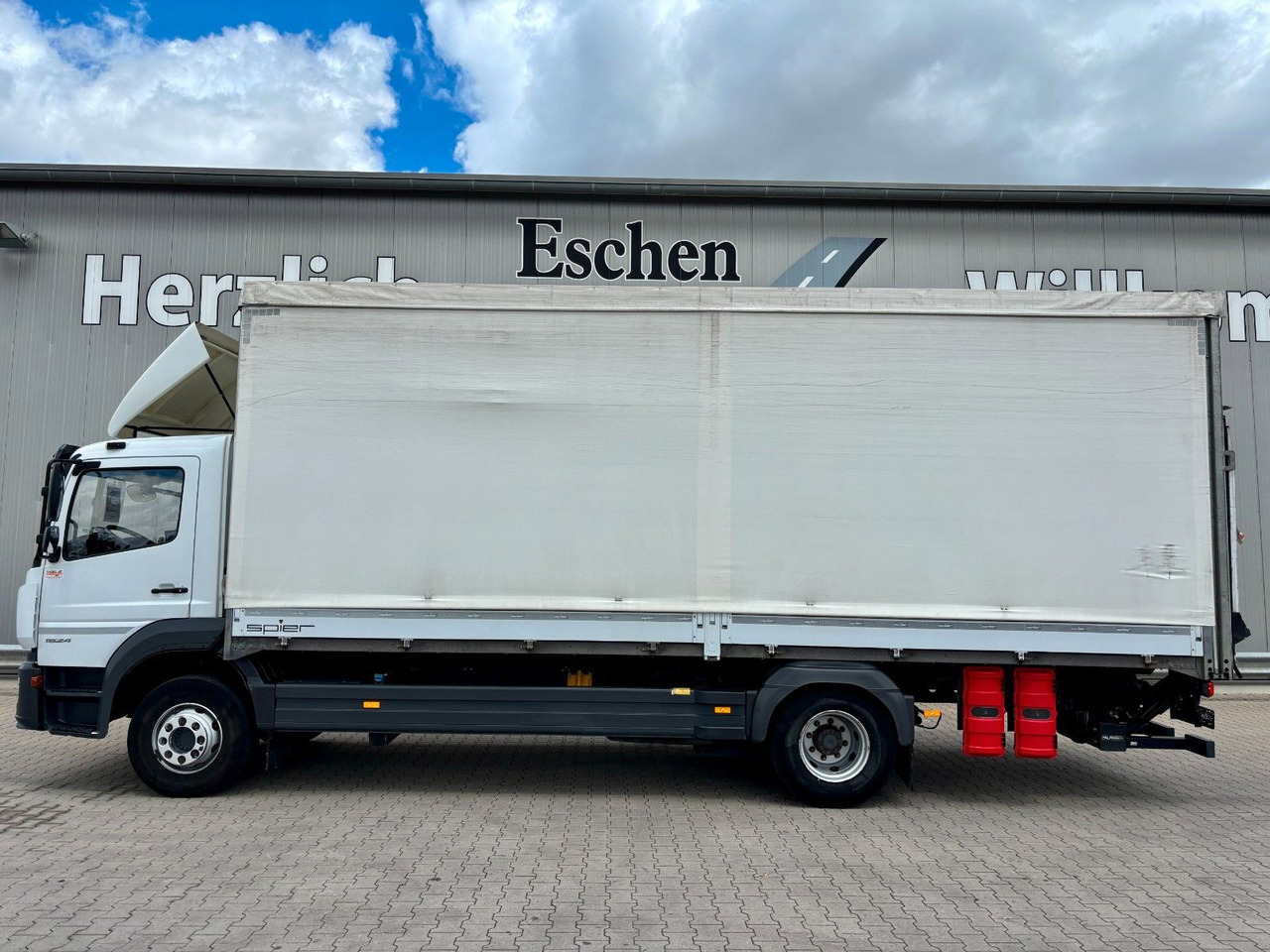 Mercedes-Benz Atego 1624 I 2,66m Höhe*Pritsche*Plane*LBW*AHK - Тентованный грузовик: фото 2 Mercedes-Benz Atego 1624 I 2,66m Höhe*Pritsche*Plane*LBW*AHK - Тентованный грузовик: фото 2