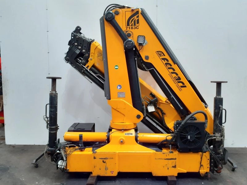 Grúa Ferrari F718 3C A5 - Кран-манипулятор для Грузовиков: фото 2 Grúa Ferrari F718 3C A5 - Кран-манипулятор для Грузовиков: фото 2