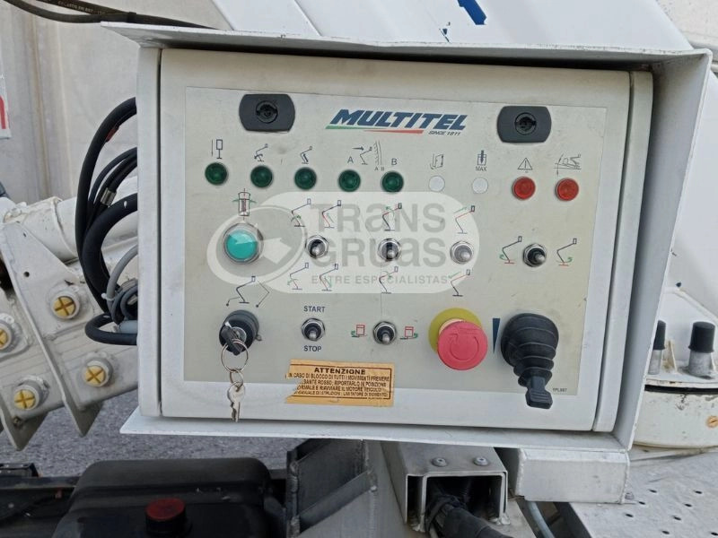 MULTITEL NISSAN NT 400 + MX 250 - Грузовик с подъемником: фото 1 MULTITEL NISSAN NT 400 + MX 250 - Грузовик с подъемником: фото 1