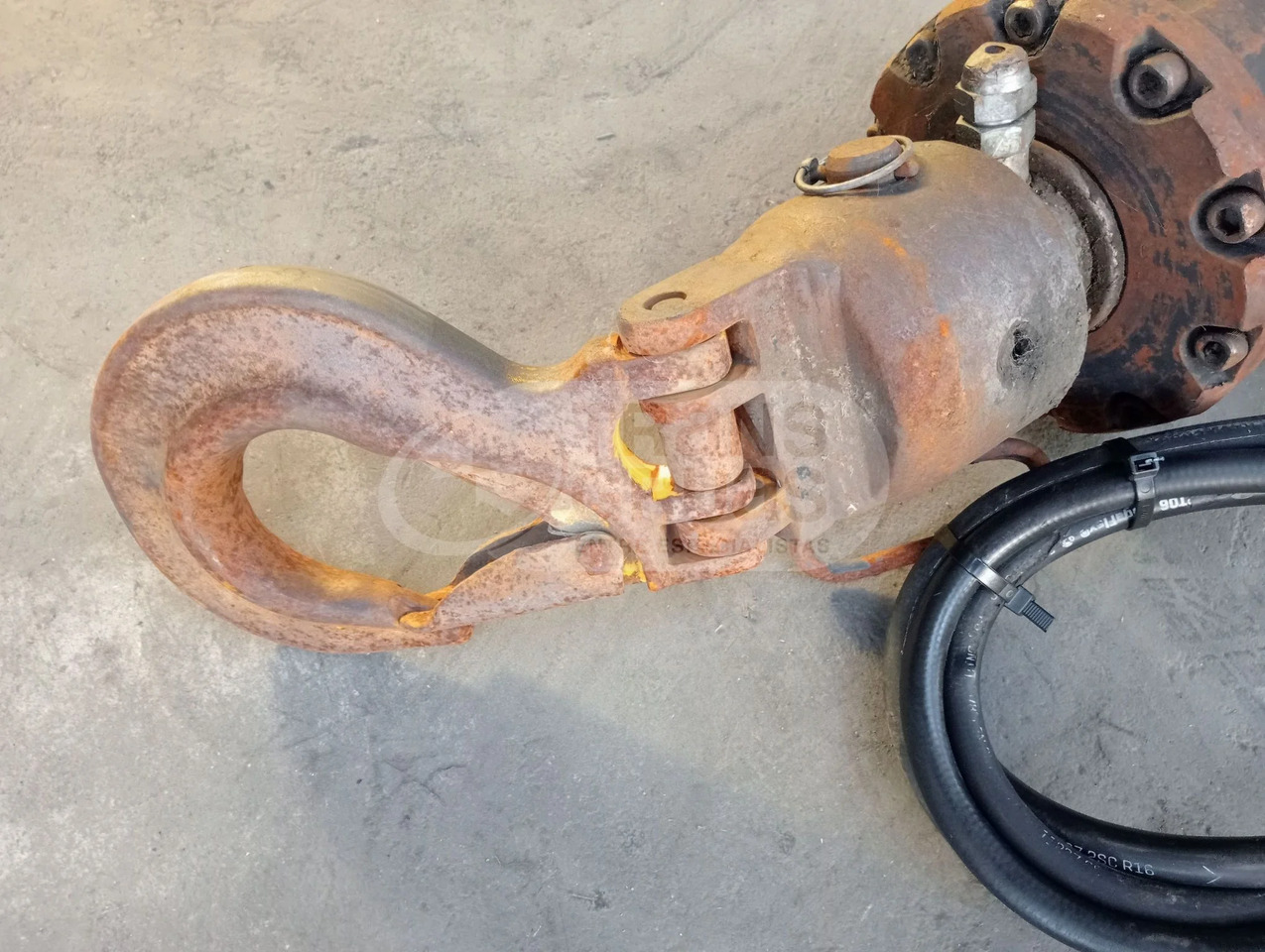 Rotator usado de 10.000 Kg. - Навесное оборудование: фото 3 Rotator usado de 10.000 Kg. - Навесное оборудование: фото 3