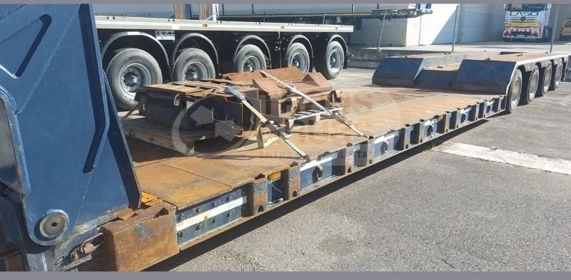 Semirremolque 4 ejes 4T8A - Низкорамный полуприцеп: фото 1 Semirremolque 4 ejes 4T8A - Низкорамный полуприцеп: фото 1