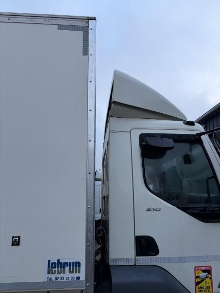 DAF LF 210 - Грузовик с закрытым кузовом: фото 2 DAF LF 210 - Грузовик с закрытым кузовом: фото 2