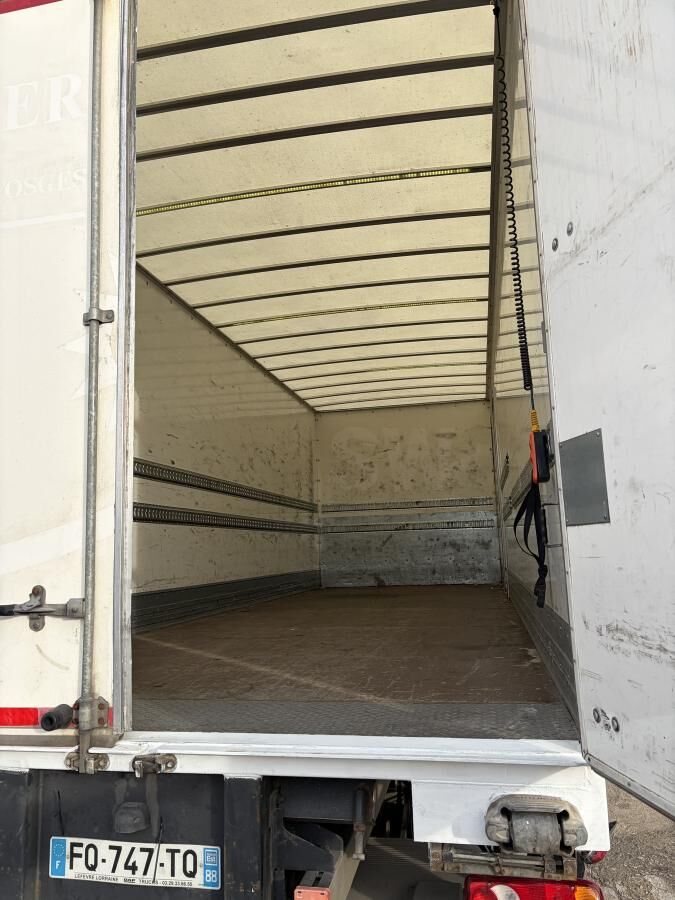 DAF LF 210 - Грузовик с закрытым кузовом: фото 3 DAF LF 210 - Грузовик с закрытым кузовом: фото 3