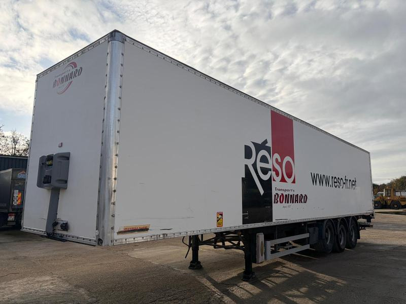 Fruehauf - Полуприцеп-фургон: фото 5 Fruehauf - Полуприцеп-фургон: фото 5