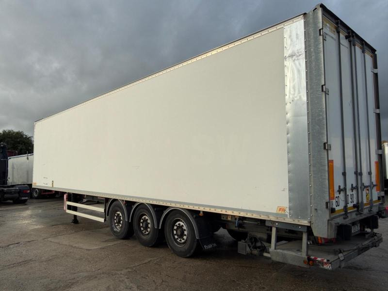 Fruehauf - Полуприцеп-фургон: фото 2 Fruehauf - Полуприцеп-фургон: фото 2