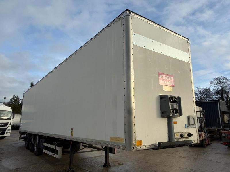 Fruehauf - Полуприцеп-фургон: фото 5 Fruehauf - Полуприцеп-фургон: фото 5