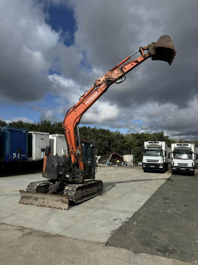 Hitachi ZX85USB-5A - Гусеничный экскаватор: фото 4 Hitachi ZX85USB-5A - Гусеничный экскаватор: фото 4