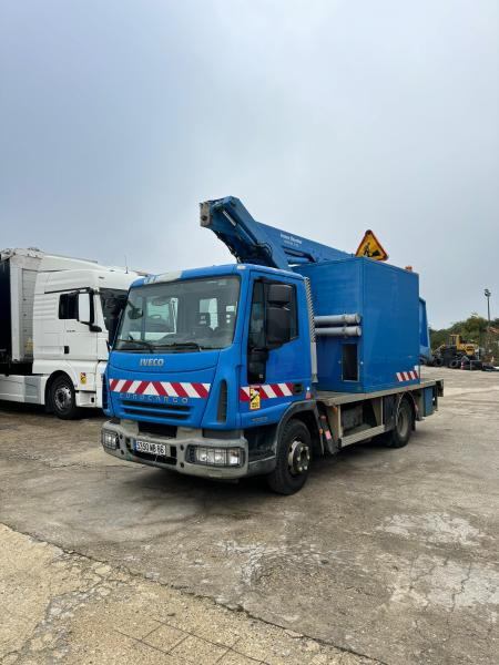 Iveco 100E19 - Грузовик с подъемником: фото 1 Iveco 100E19 - Грузовик с подъемником: фото 1