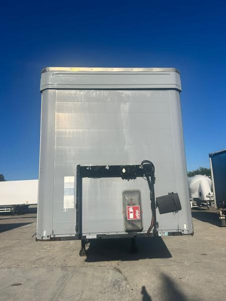 Kögel  - Тентованный полуприцеп: фото 3 Kögel  - Тентованный полуприцеп: фото 3