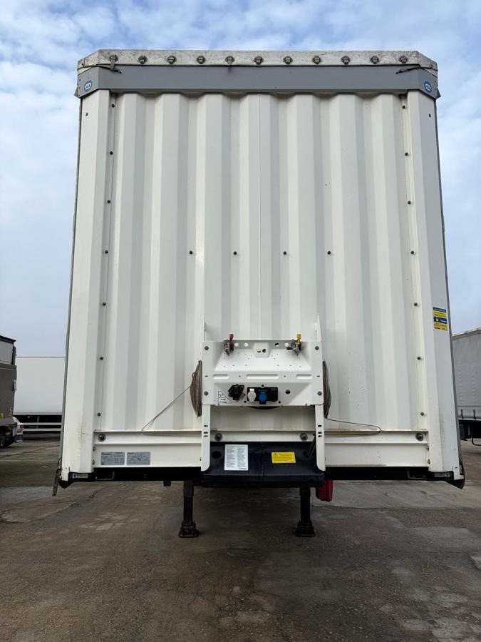 Krone - Тентованный полуприцеп: фото 4 Krone - Тентованный полуприцеп: фото 4