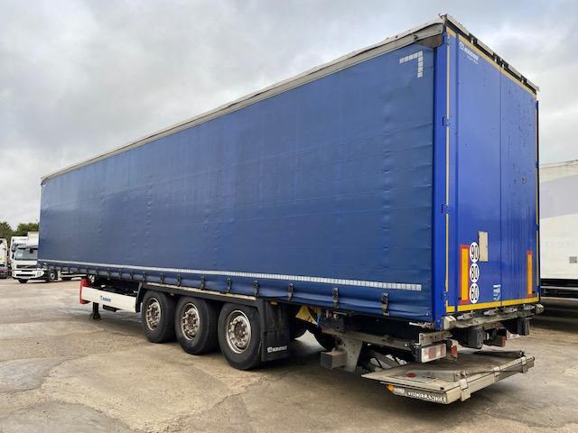 Krone - Тентованный полуприцеп: фото 3 Krone - Тентованный полуприцеп: фото 3