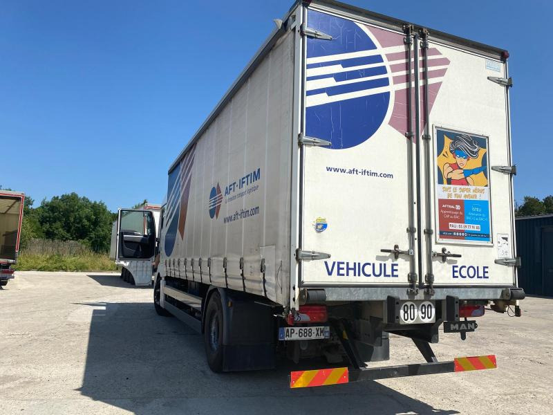 MAN TGX 18.360 - Тентованный грузовик: фото 4 MAN TGX 18.360 - Тентованный грузовик: фото 4