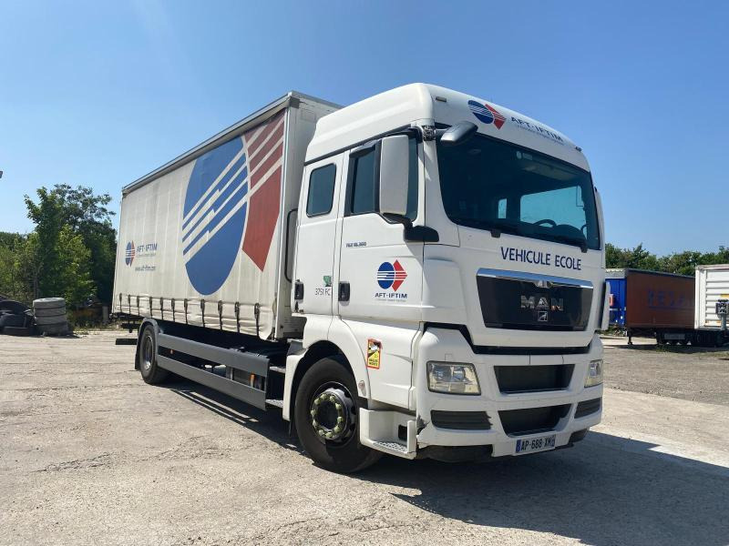 MAN TGX 18.360 - Тентованный грузовик: фото 4 MAN TGX 18.360 - Тентованный грузовик: фото 4