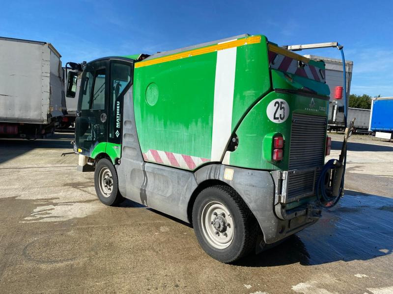 Mathieu Azura MC210 - Подметально-уборочная машина: фото 4 Mathieu Azura MC210 - Подметально-уборочная машина: фото 4