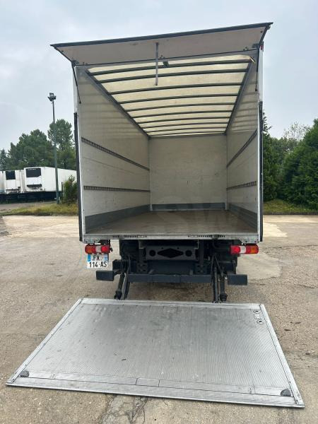 Mercedes Atego 816 - Грузовик с закрытым кузовом: фото 4 Mercedes Atego 816 - Грузовик с закрытым кузовом: фото 4