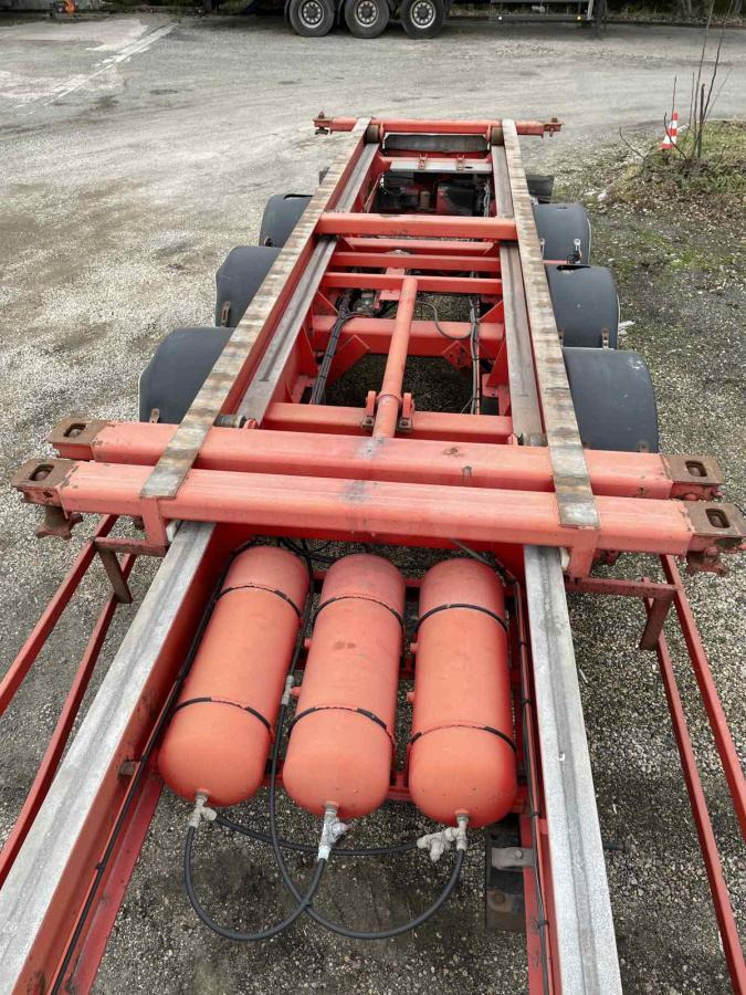 Trouillet - Полуприцеп-контейнеровоз/ Сменный кузов: фото 5 Trouillet - Полуприцеп-контейнеровоз/ Сменный кузов: фото 5