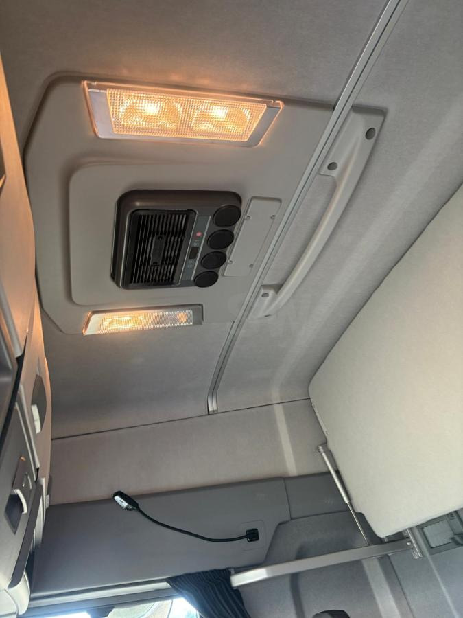 MAN TGX 18.500 - Тягач: фото 4 MAN TGX 18.500 - Тягач: фото 4