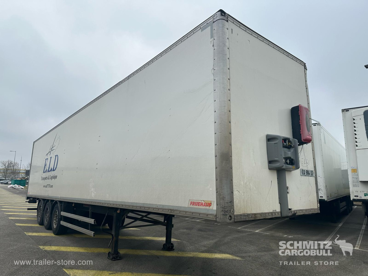 FRUEHAUF Dryfreight Standard Roller shutter door - Полуприцеп-фургон: фото 1 FRUEHAUF Dryfreight Standard Roller shutter door - Полуприцеп-фургон: фото 1