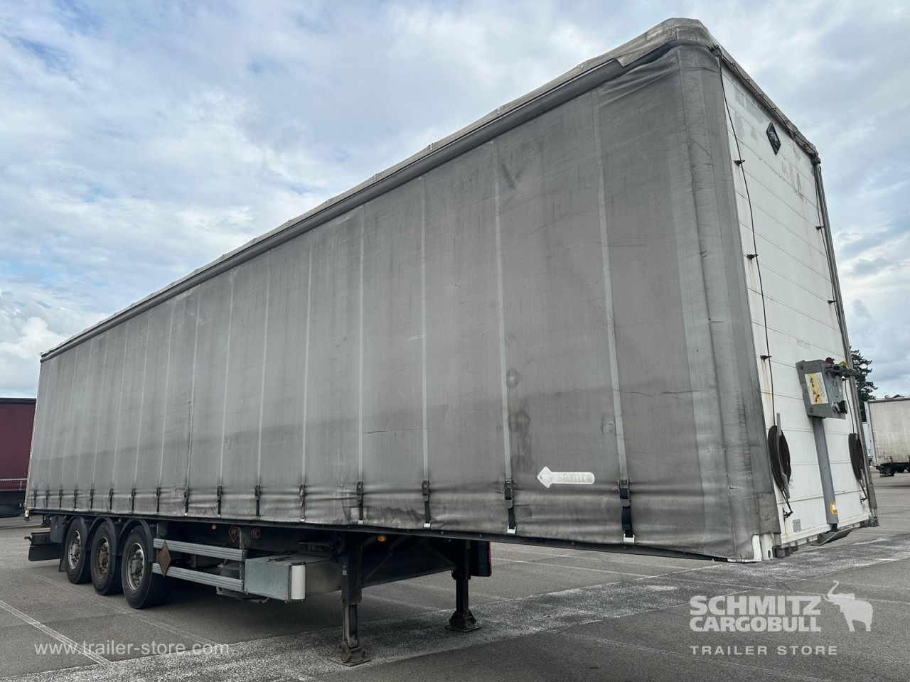 Тентованный полуприцеп SAMRO Curtainsider Standard: фото 1