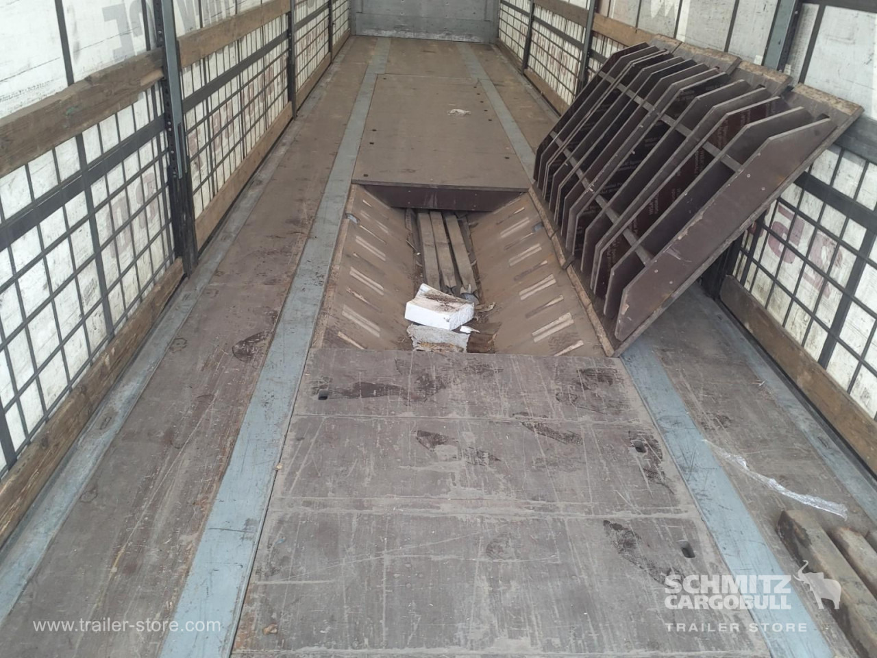 SCHMITZ Curtainsider Coil - Тентованный полуприцеп: фото 4 SCHMITZ Curtainsider Coil - Тентованный полуприцеп: фото 4