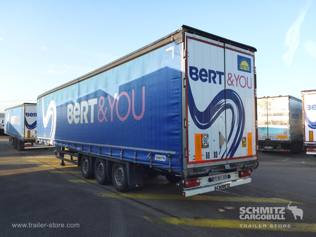 SCHMITZ Curtainsider Mega - Тентованный полуприцеп: фото 2 SCHMITZ Curtainsider Mega - Тентованный полуприцеп: фото 2