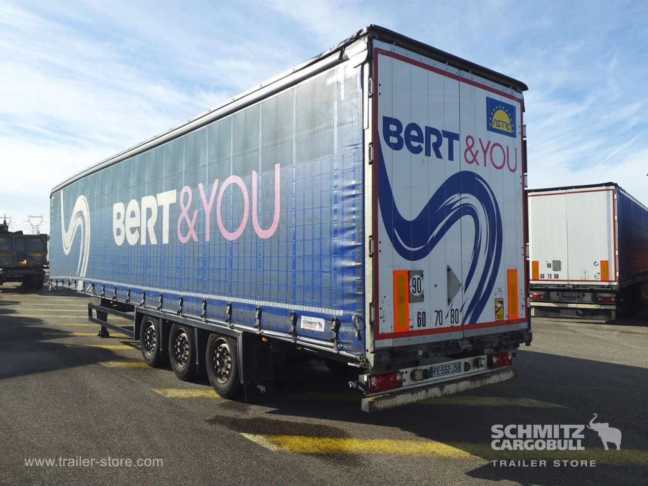 SCHMITZ Curtainsider Mega - Тентованный полуприцеп: фото 3 SCHMITZ Curtainsider Mega - Тентованный полуприцеп: фото 3