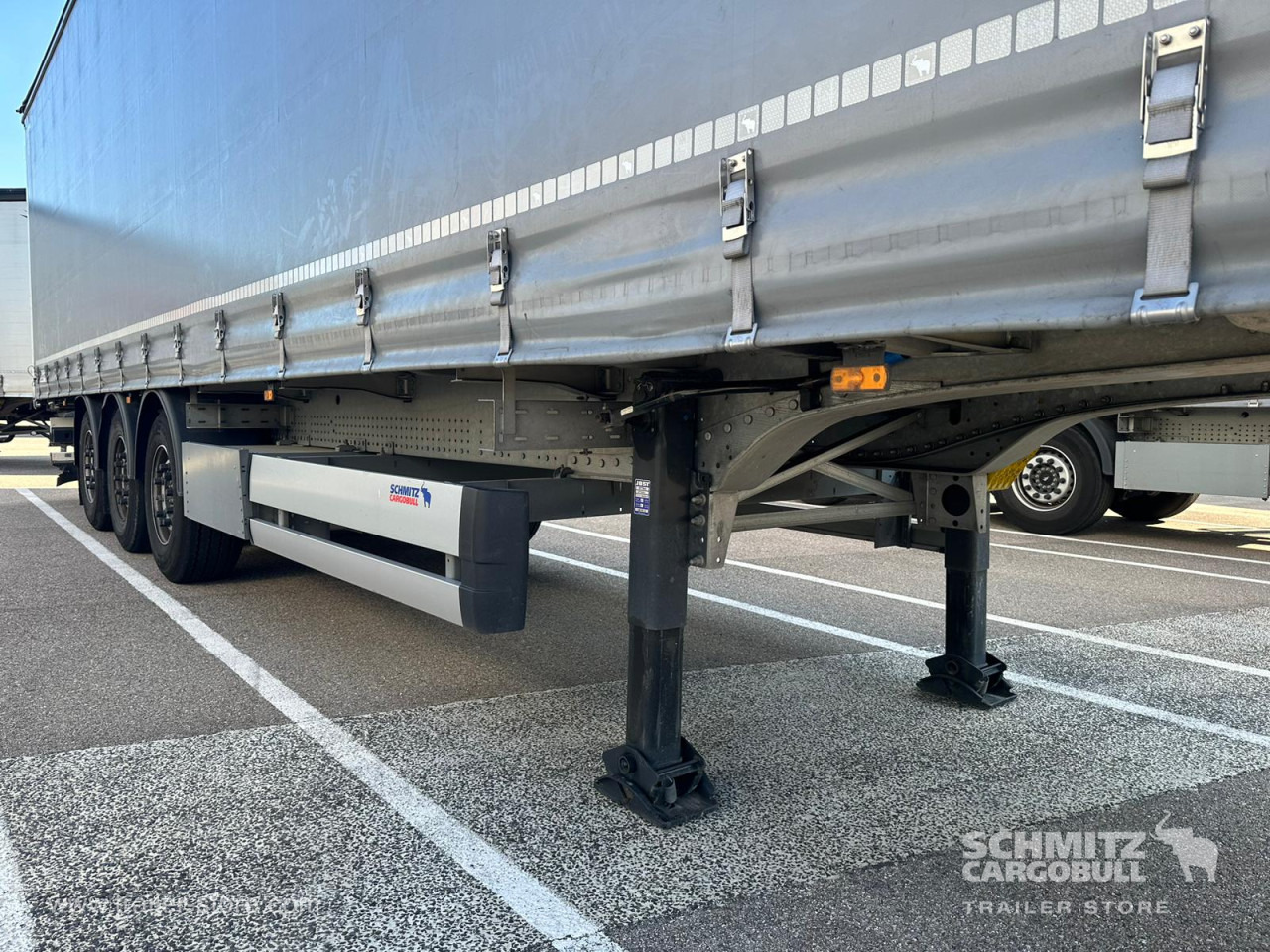 SCHMITZ Curtainsider Standard - Тентованный полуприцеп: фото 3 SCHMITZ Curtainsider Standard - Тентованный полуприцеп: фото 3