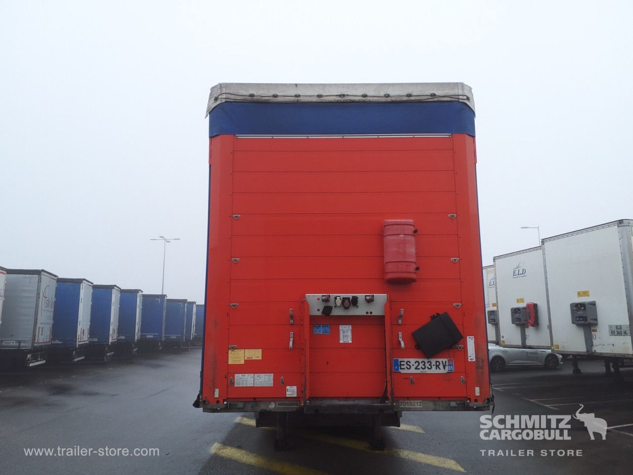 Тентованный полуприцеп SCHMITZ Curtainsider Standard: фото 9 Тентованный полуприцеп SCHMITZ Curtainsider Standard: фото 9