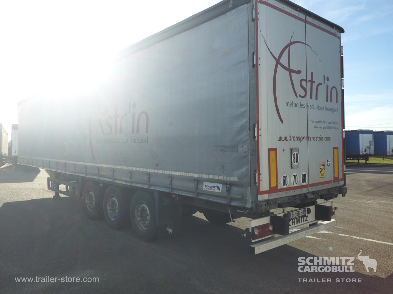 SCHMITZ Curtainsider Standard - Тентованный полуприцеп: фото 3 SCHMITZ Curtainsider Standard - Тентованный полуприцеп: фото 3