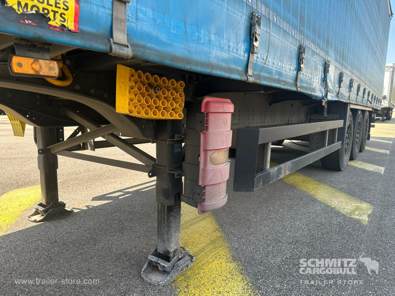 SCHMITZ Curtainsider Standard - Тентованный полуприцеп: фото 3 SCHMITZ Curtainsider Standard - Тентованный полуприцеп: фото 3