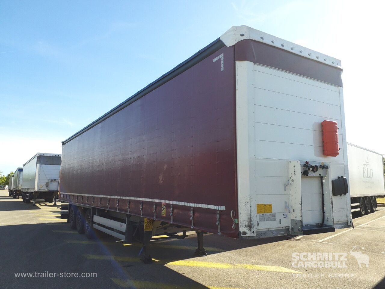SCHMITZ Curtainsider Standard - Тентованный полуприцеп: фото 1 SCHMITZ Curtainsider Standard - Тентованный полуприцеп: фото 1