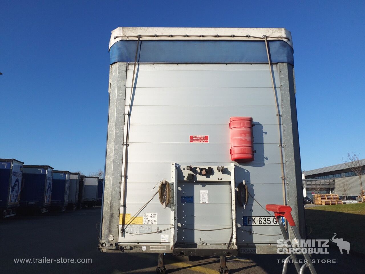 SCHMITZ Curtainsider Standard - Тентованный полуприцеп: фото 3 SCHMITZ Curtainsider Standard - Тентованный полуприцеп: фото 3