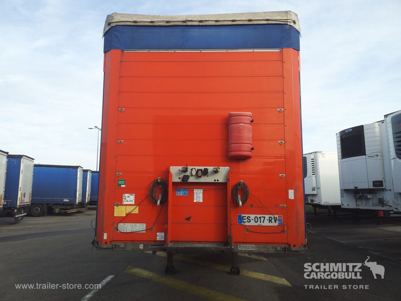 Тентованный полуприцеп SCHMITZ Curtainsider Standard: фото 10