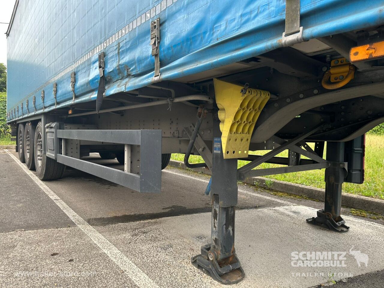 SCHMITZ Curtainsider Standard - Тентованный полуприцеп: фото 3 SCHMITZ Curtainsider Standard - Тентованный полуприцеп: фото 3