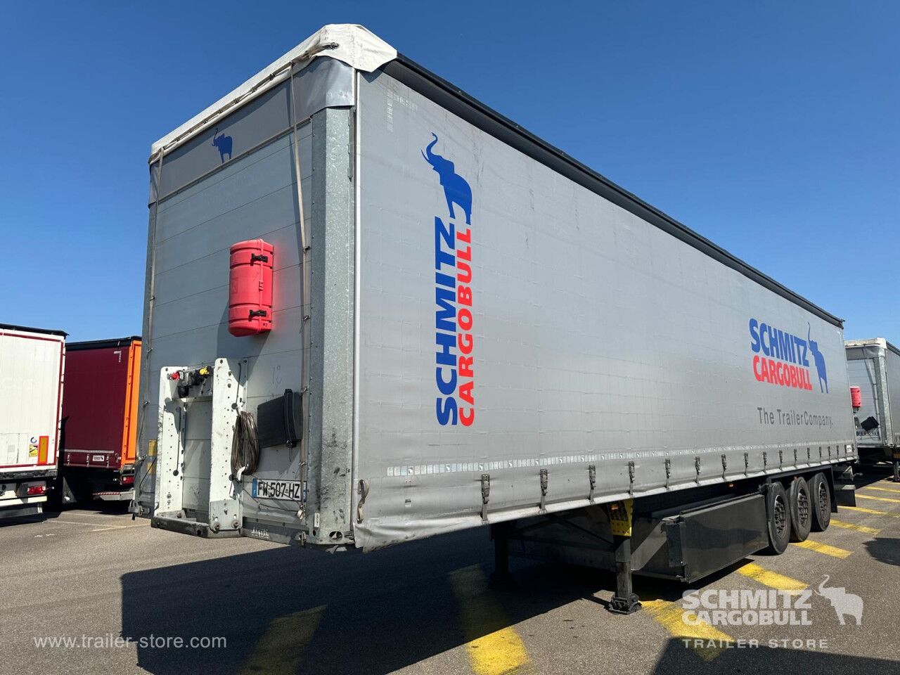 SCHMITZ Curtainsider Standard - Тентованный полуприцеп: фото 1 SCHMITZ Curtainsider Standard - Тентованный полуприцеп: фото 1