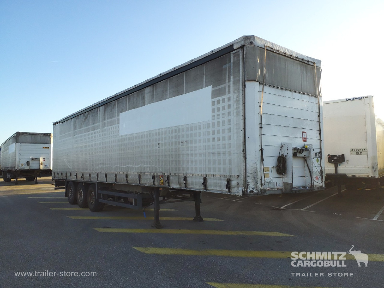 SCHMITZ Curtainsider Standard - Тентованный полуприцеп: фото 1 SCHMITZ Curtainsider Standard - Тентованный полуприцеп: фото 1