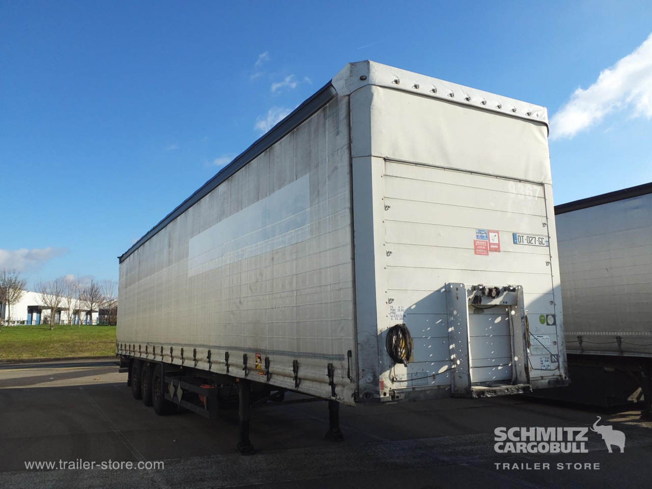 SCHMITZ Curtainsider Standard - Тентованный полуприцеп: фото 1 SCHMITZ Curtainsider Standard - Тентованный полуприцеп: фото 1
