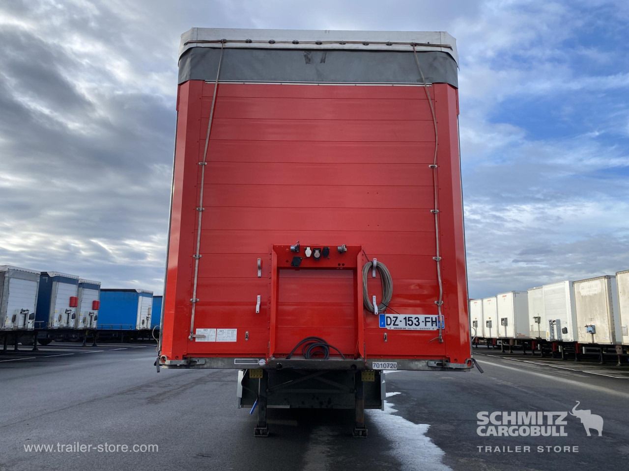 SCHMITZ Curtainsider Standard - Тентованный полуприцеп: фото 2 SCHMITZ Curtainsider Standard - Тентованный полуприцеп: фото 2