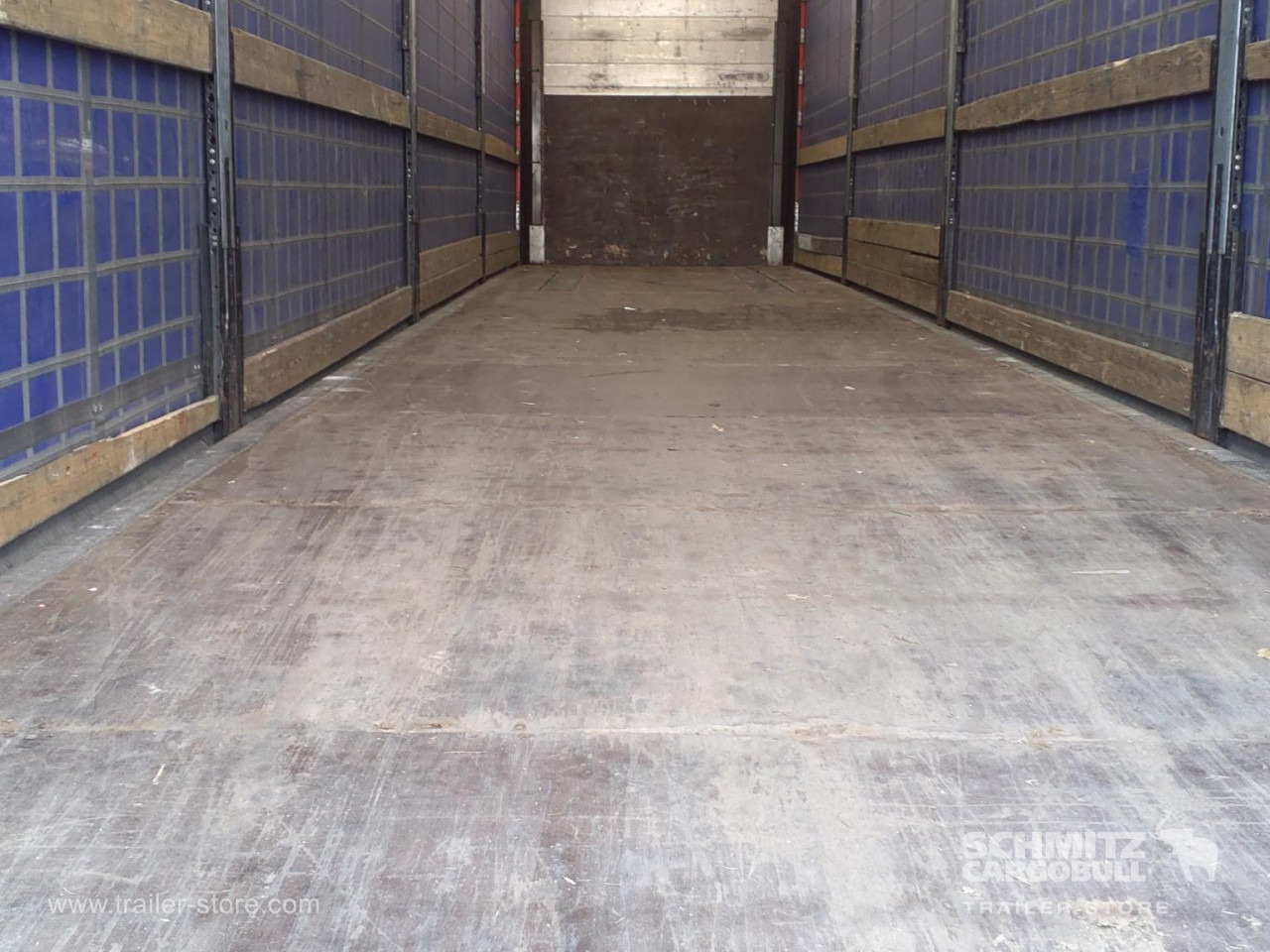 SCHMITZ Curtainsider Standard Taillift - Тентованный полуприцеп: фото 4 SCHMITZ Curtainsider Standard Taillift - Тентованный полуприцеп: фото 4