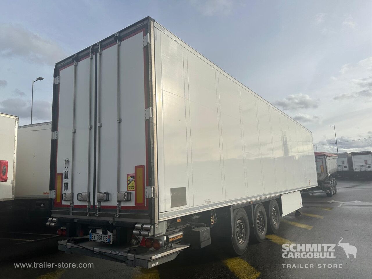 SCHMITZ Reefer Multitemp Double deck Taillift - Изотермический полуприцеп: фото 4 SCHMITZ Reefer Multitemp Double deck Taillift - Изотермический полуприцеп: фото 4
